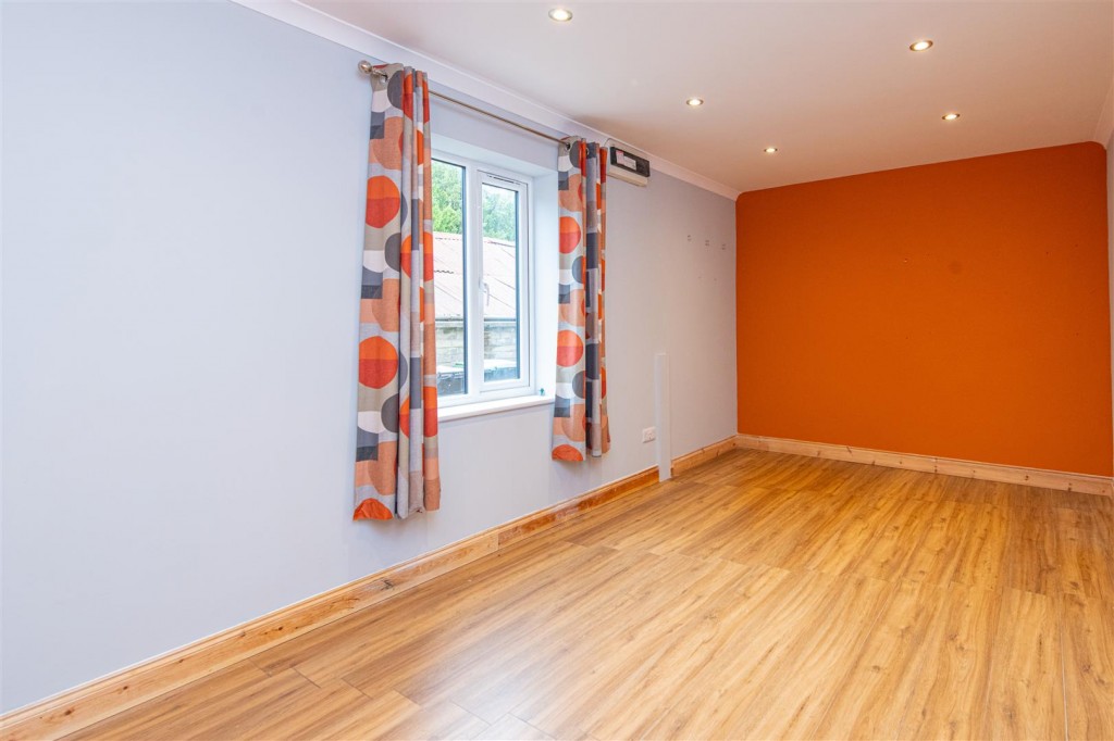 Images for St. Peters Court, Raunds EAID:oscarjamesapi BID:8