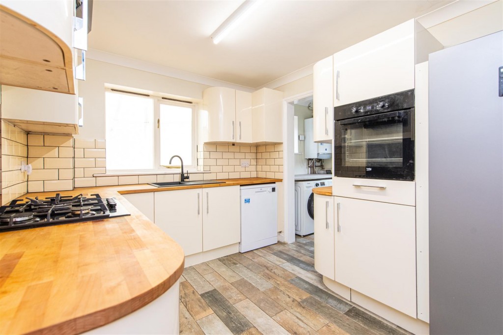 Images for St. Peters Court, Raunds EAID:oscarjamesapi BID:8