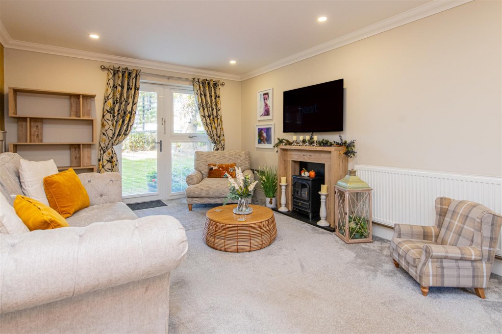 Images for Broad Green, Wellingborough EAID:oscarjamesapi BID:6