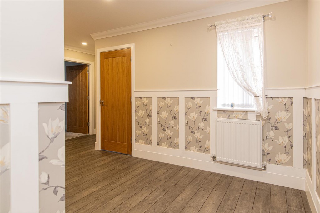 Images for Broad Green, Wellingborough EAID:oscarjamesapi BID:6