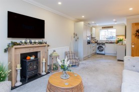 Images for Broad Green, Wellingborough