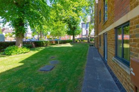Images for Broad Green, Wellingborough