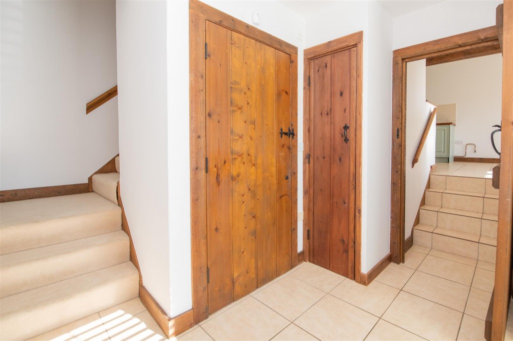 Images for Bell Hill, Finedon EAID:oscarjamesapi BID:3