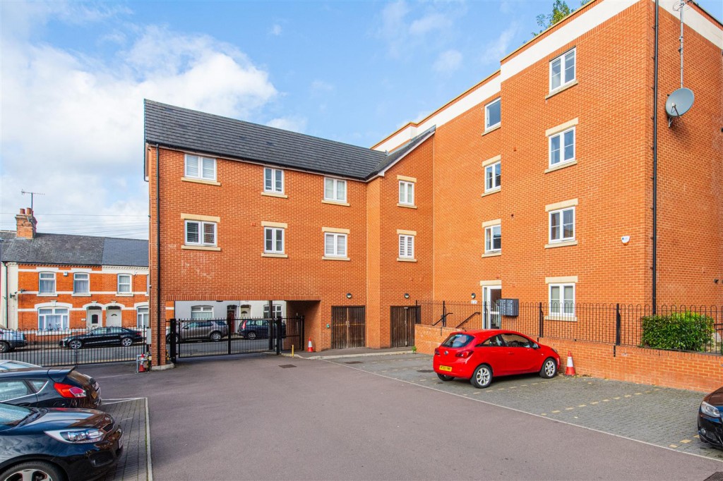 image of Flat 2, Victoria Gate