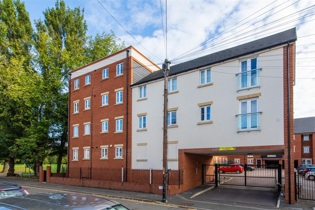 Images for St. James Park Road, Northampton EAID:oscarjamesapi BID:1