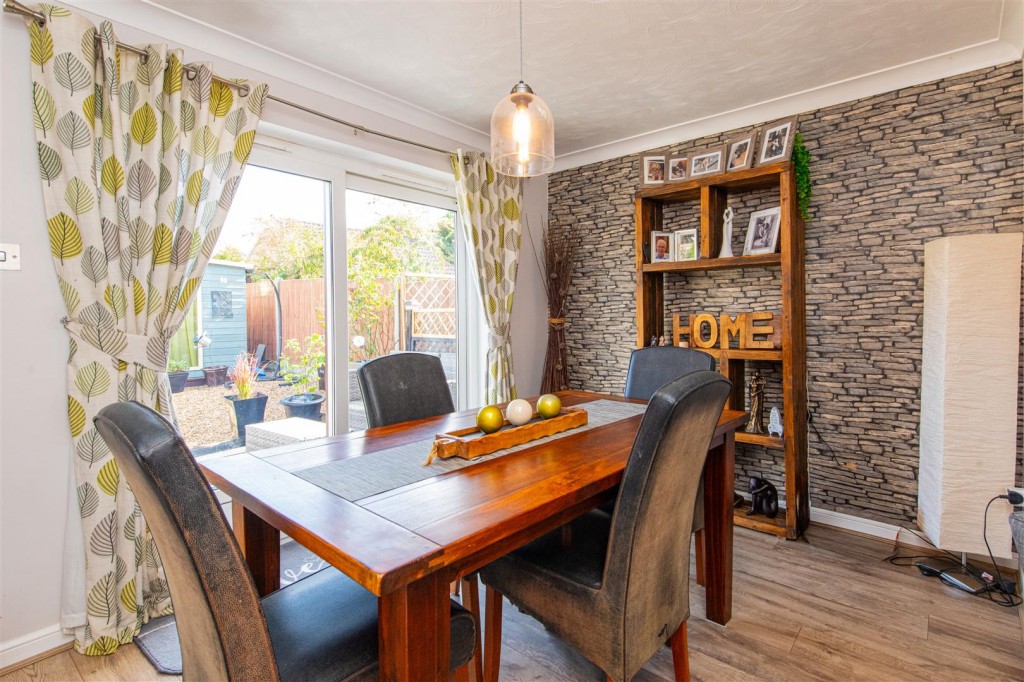 Images for Burystead Rise, Raunds EAID:oscarjamesapi BID:8