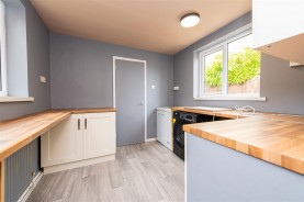 Images for Deeneside, Weldon