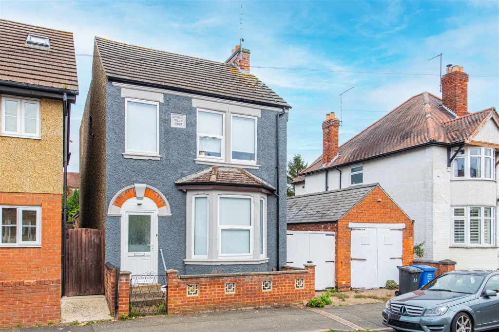 image of Room 2, 24, Roundhill Road