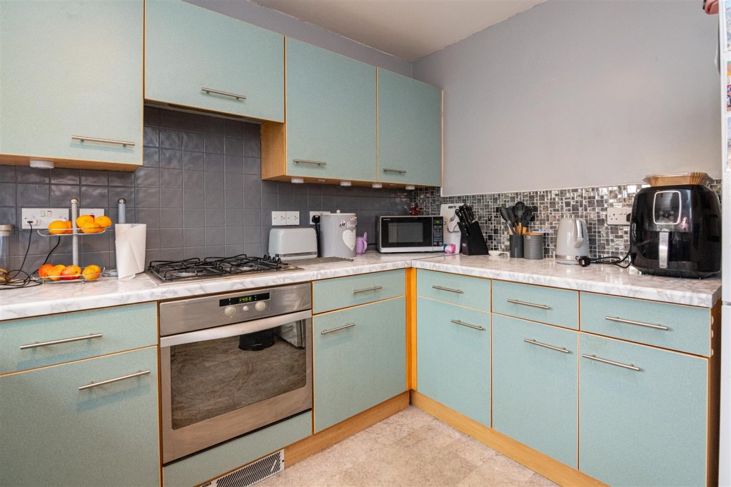 Images for Oakham Close, Desborough, Kettering EAID:oscarjamesapi BID:5