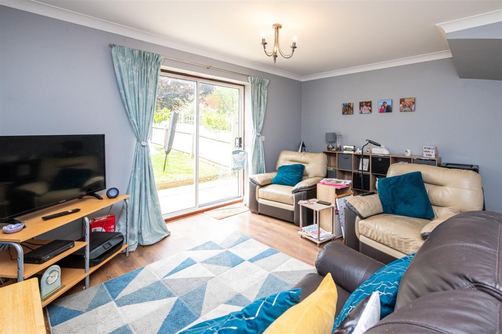 Images for Oakham Close, Desborough, Kettering EAID:oscarjamesapi BID:5