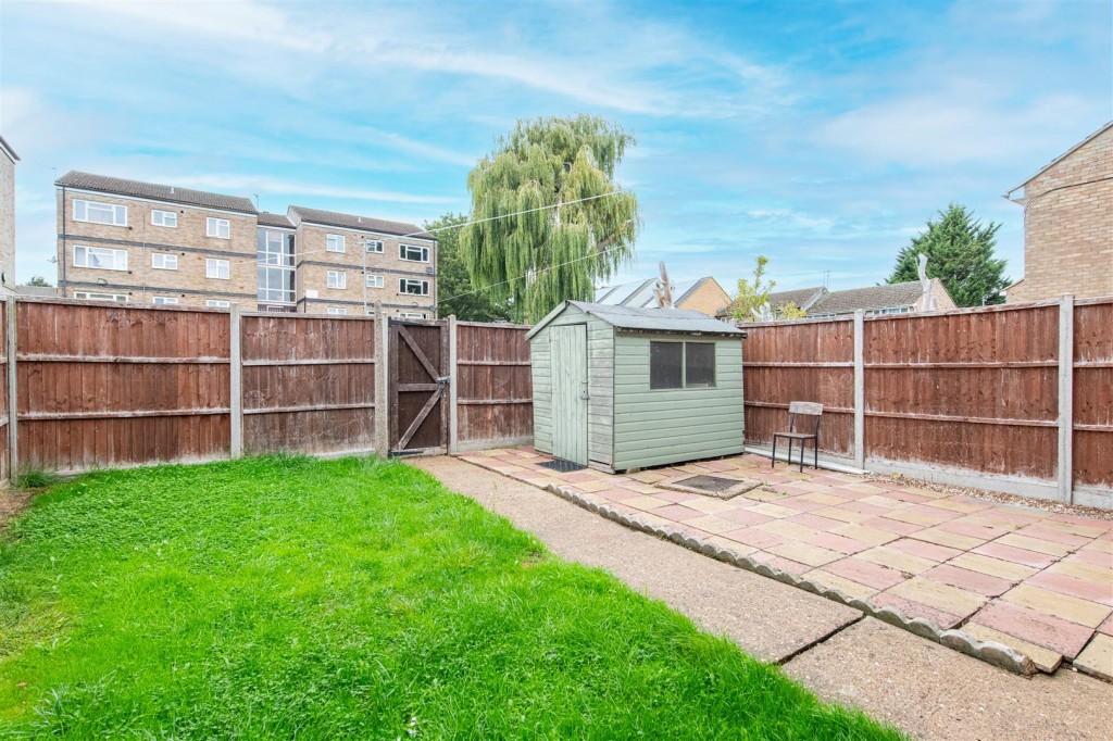Images for Whiteford Drive, Kettering EAID:oscarjamesapi BID:2