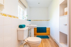 Images for Cricketers Green, Weldon, Corby