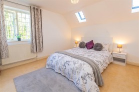 Images for Cricketers Green, Weldon, Corby