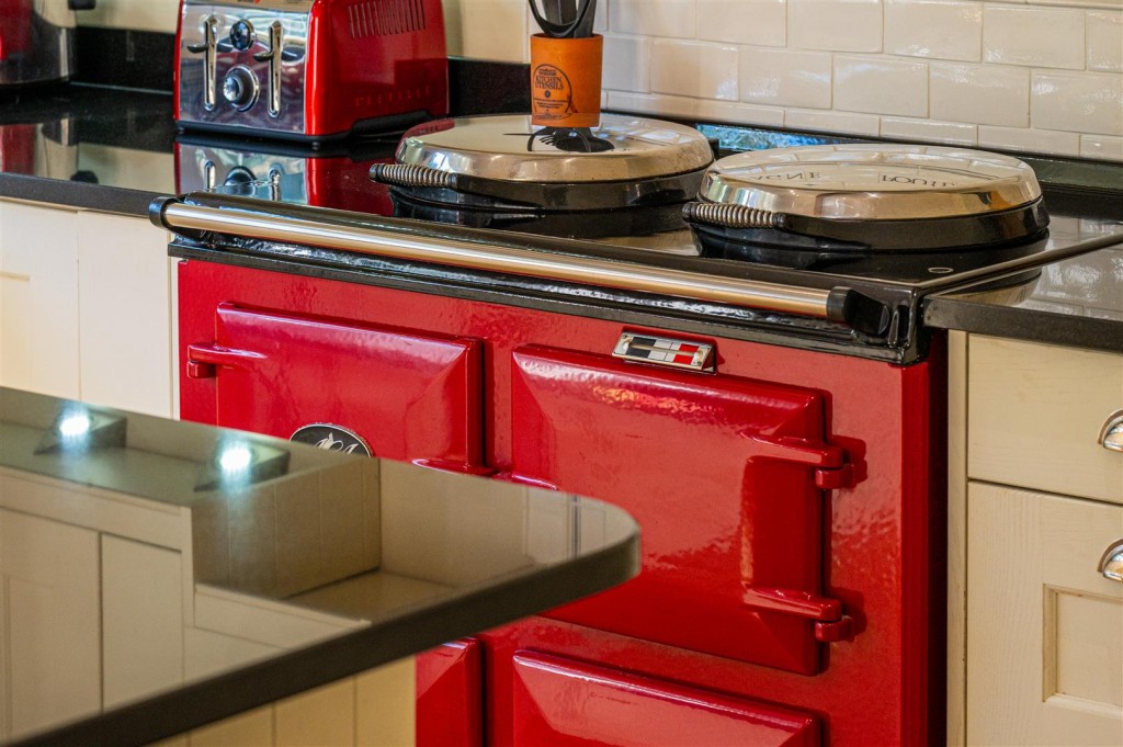 Images for Cricketers Green, Weldon, Corby EAID:oscarjamesapi BID:4