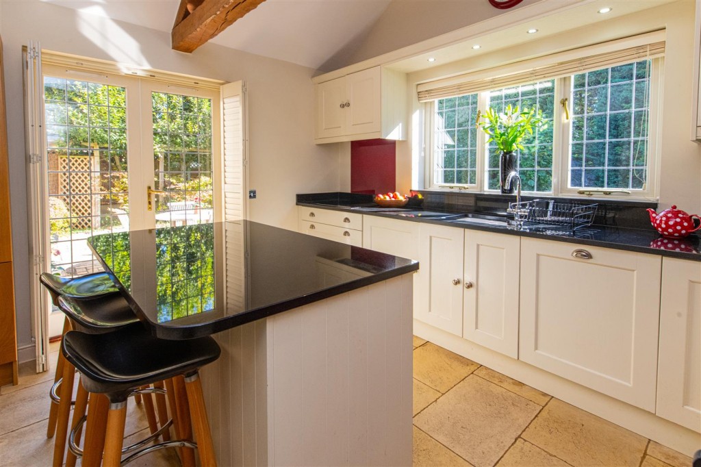 Images for Cricketers Green, Weldon, Corby EAID:oscarjamesapi BID:4