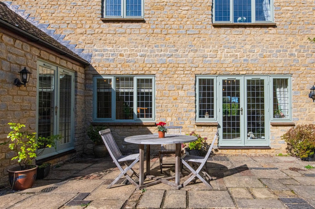 Images for Cricketers Green, Weldon, Corby EAID:oscarjamesapi BID:4