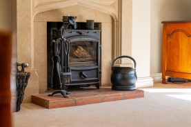 Images for Cricketers Green, Weldon, Corby