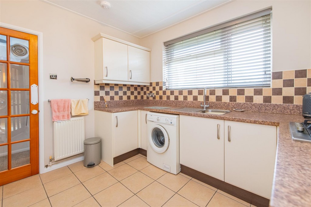 Images for Grosvenor Close, Barton Seagrave EAID:oscarjamesapi BID:3