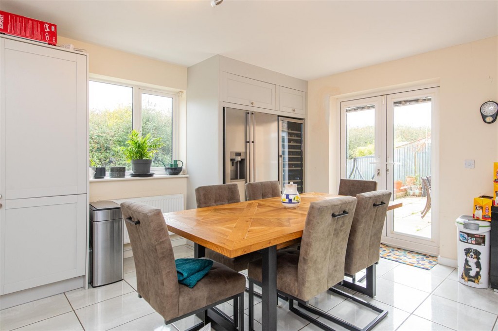 Images for Windermere Drive, Corby EAID:oscarjamesapi BID:4