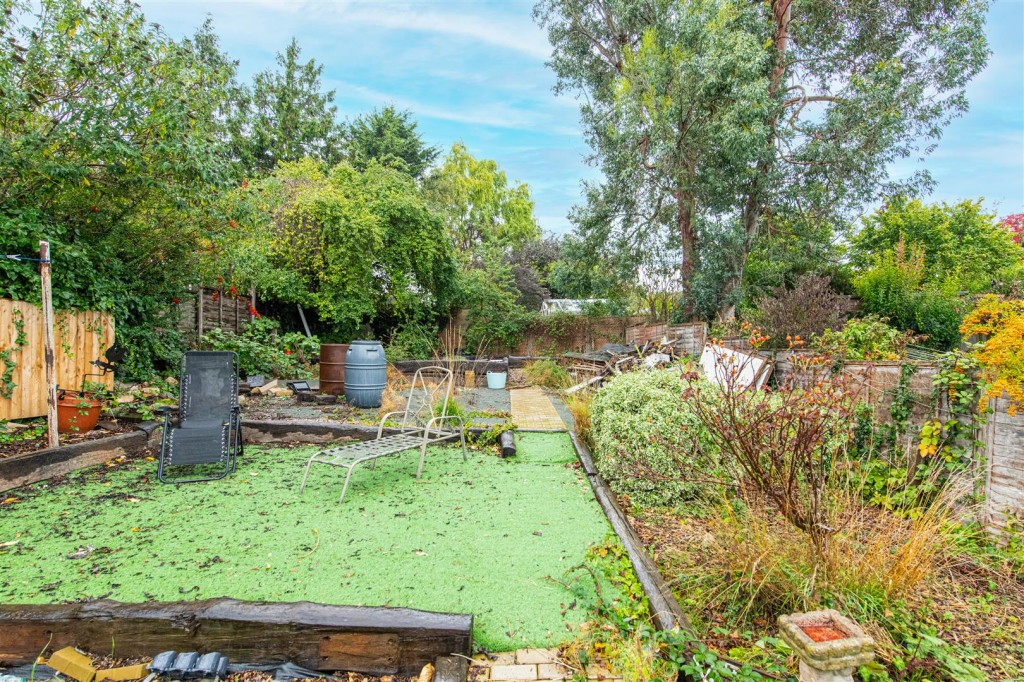Images for Henshaw Road, Wellingborough EAID:oscarjamesapi BID:6