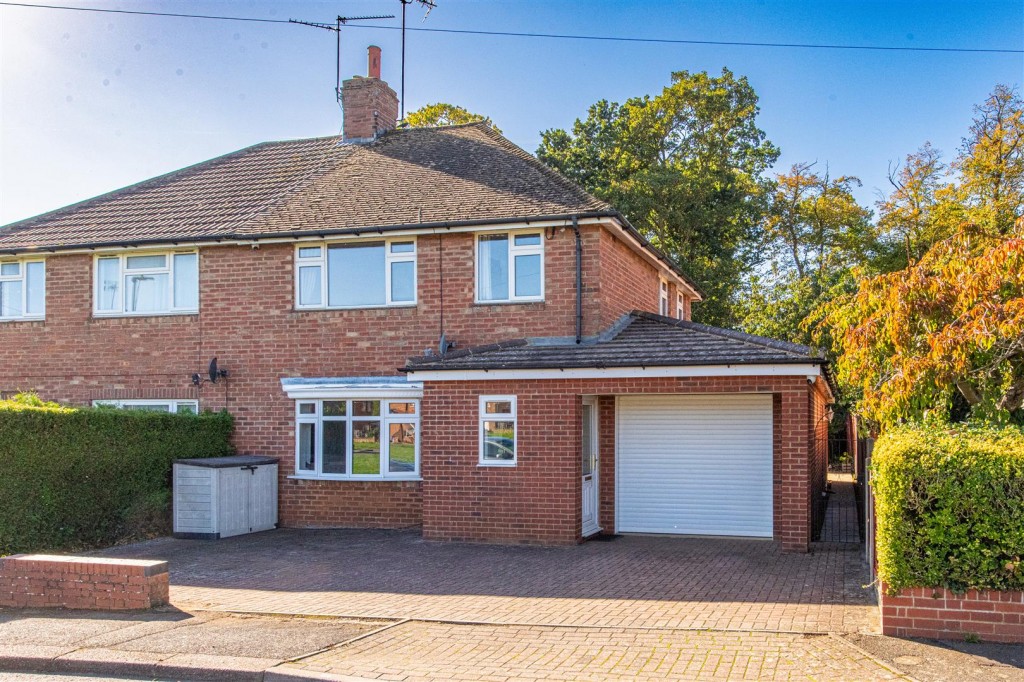 Images for The Crescent, Burton Latimer EAID:oscarjamesapi BID:3