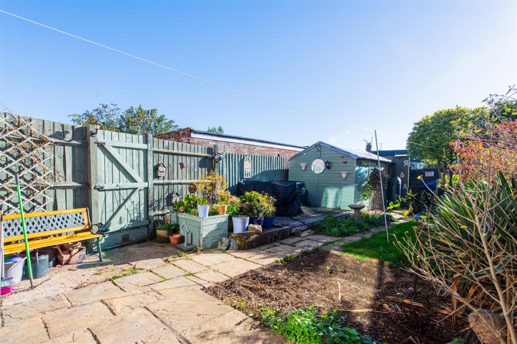 Images for Churchill Way, Burton Latimer EAID:oscarjamesapi BID:3