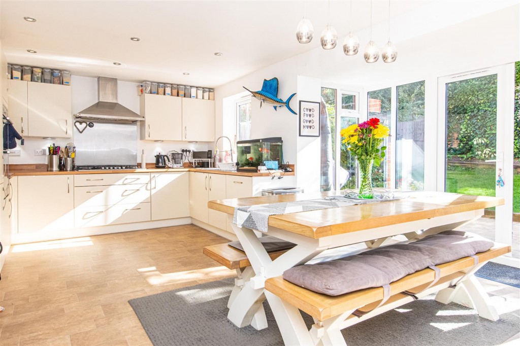 Images for Nightingale Way, Higham Ferrers EAID:oscarjamesapi BID:8