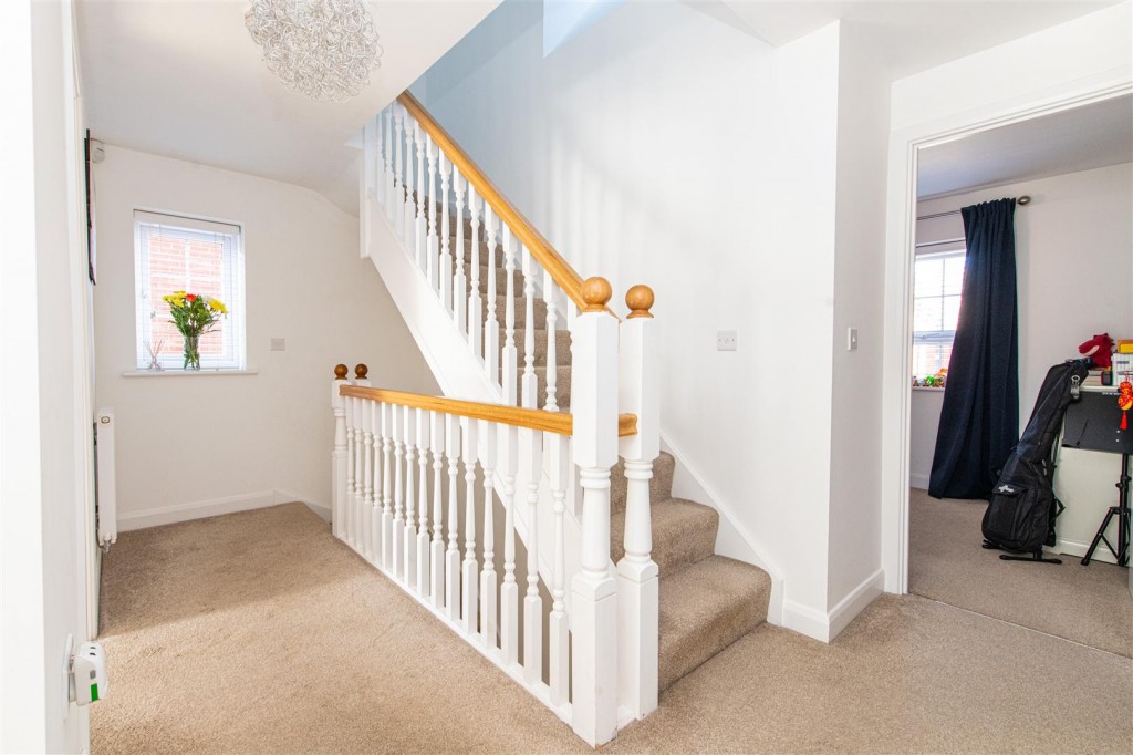Images for Nightingale Way, Higham Ferrers EAID:oscarjamesapi BID:8