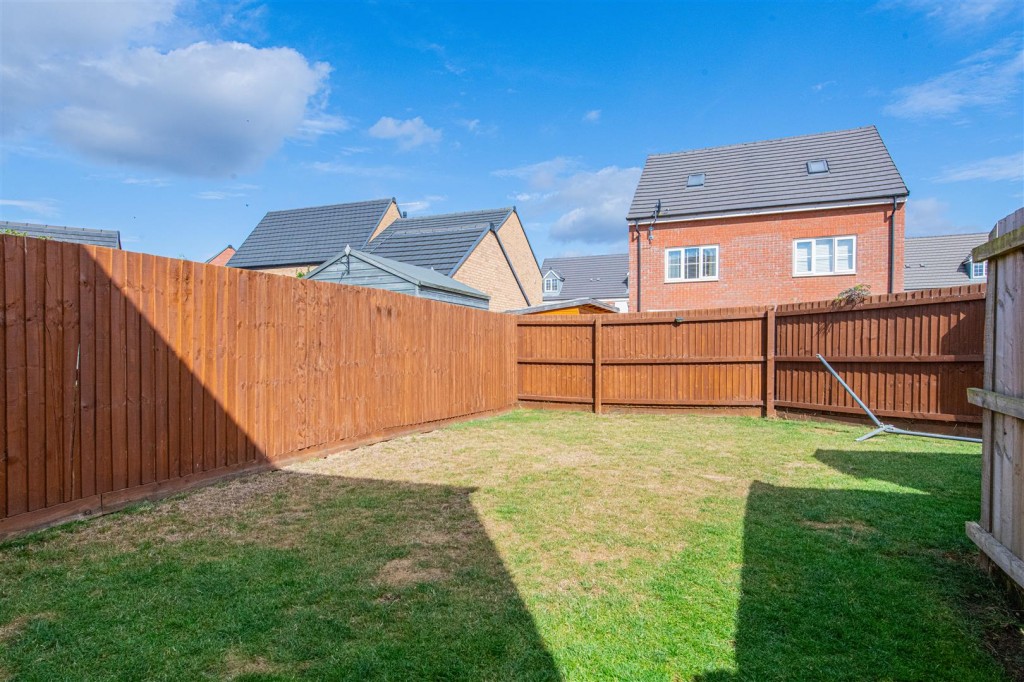 Images for Philips Field Close, Kettering EAID:oscarjamesapi BID:3