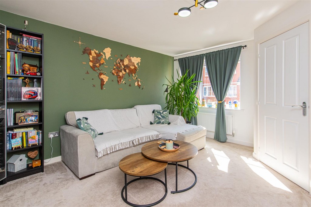 Images for Philips Field Close, Kettering EAID:oscarjamesapi BID:3