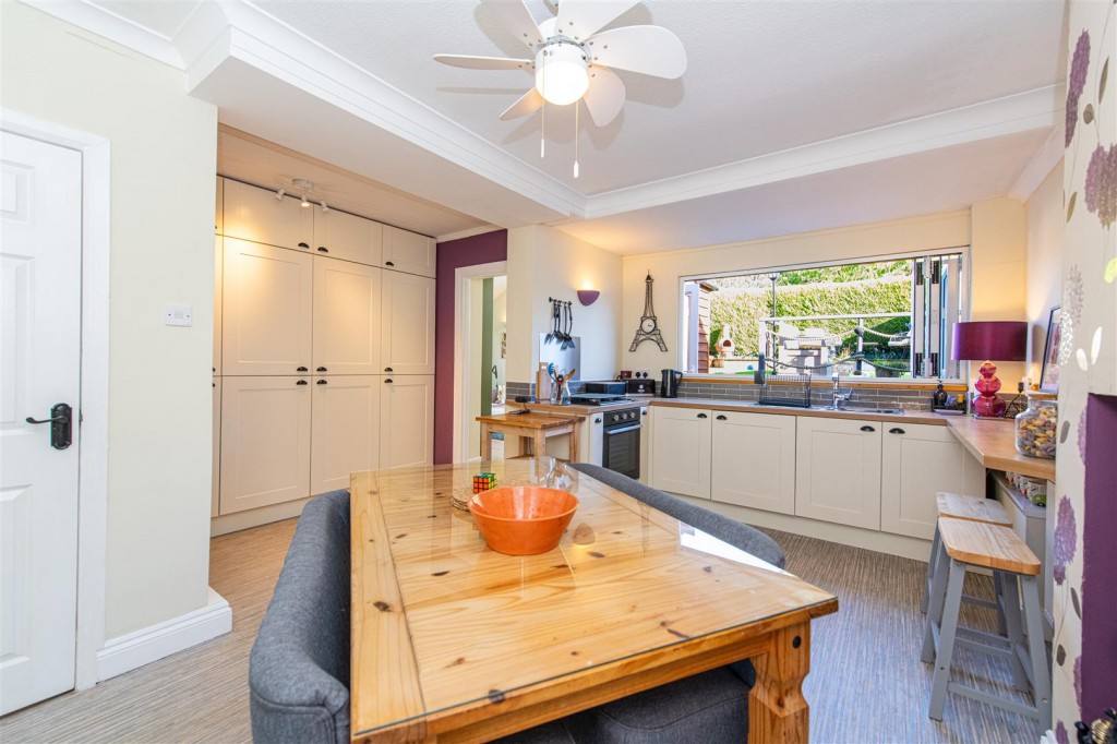 Images for Waverley Road, Kettering EAID:oscarjamesapi BID:2