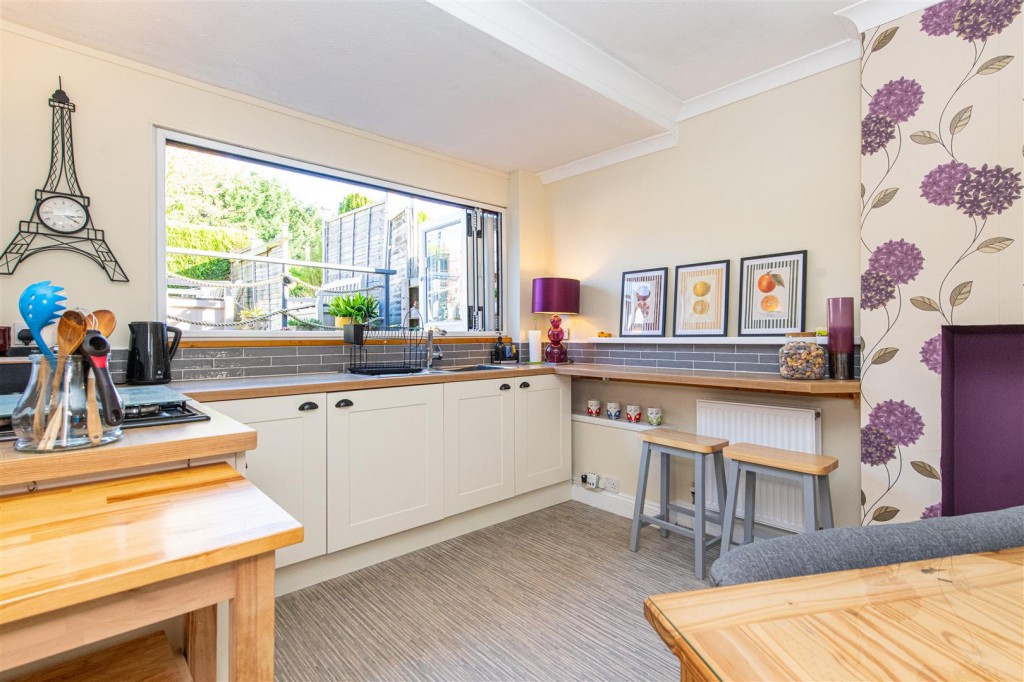 Images for Waverley Road, Kettering EAID:oscarjamesapi BID:2