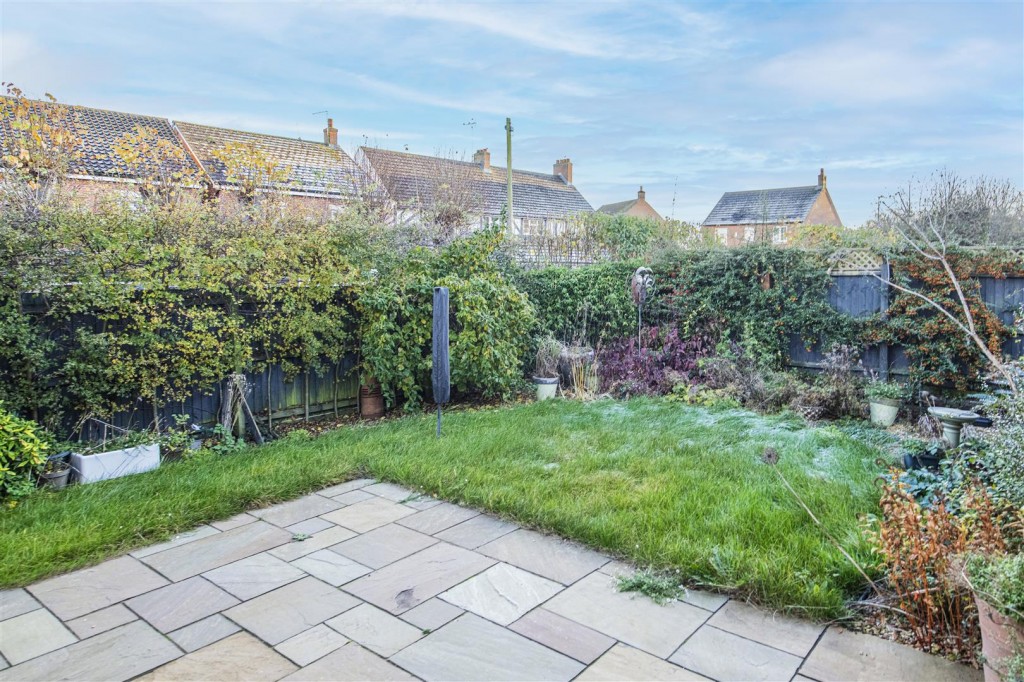 Images for Green Crescent, Desborough EAID:oscarjamesapi BID:2