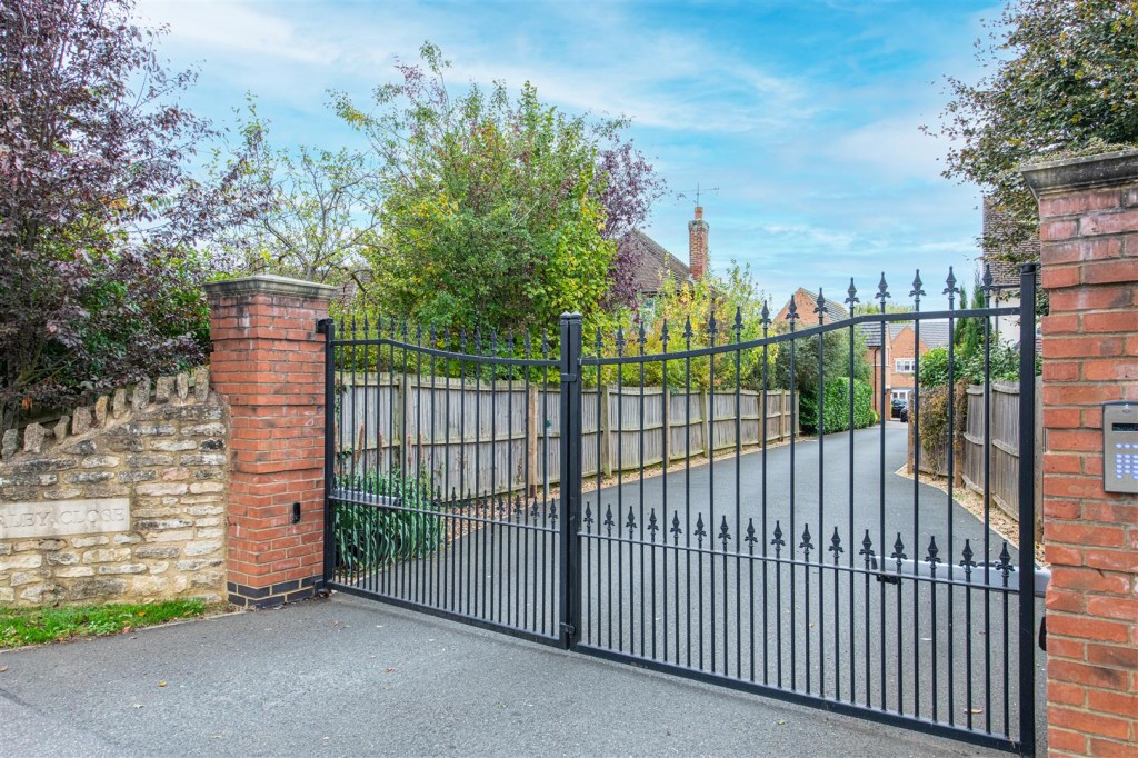 Images for Birley Close, Barton Seagrave EAID:oscarjamesapi BID:3