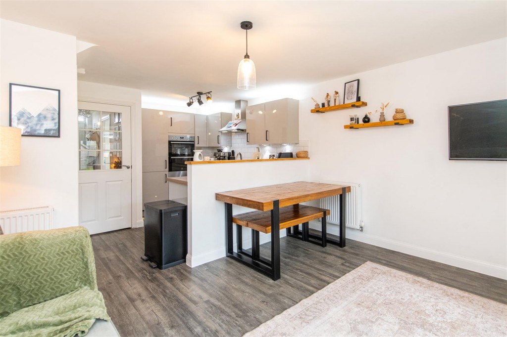 Images for Belton Road, Barton Seagrave, Kettering EAID:oscarjamesapi BID:2