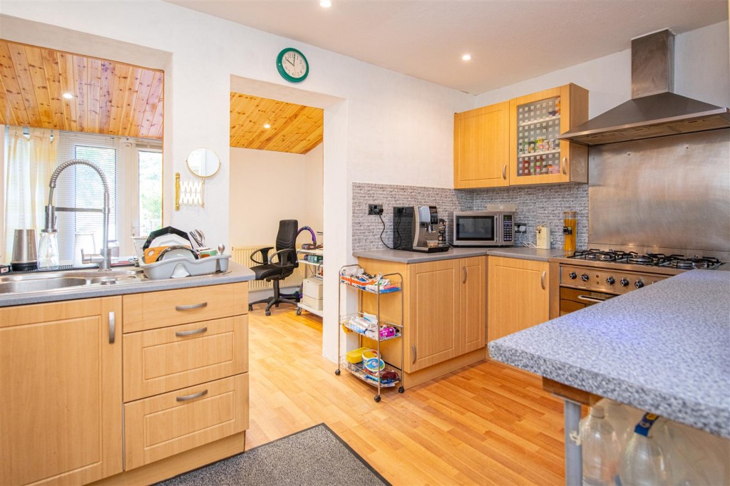 Images for Kingsway, Wellingborough EAID:oscarjamesapi BID:6