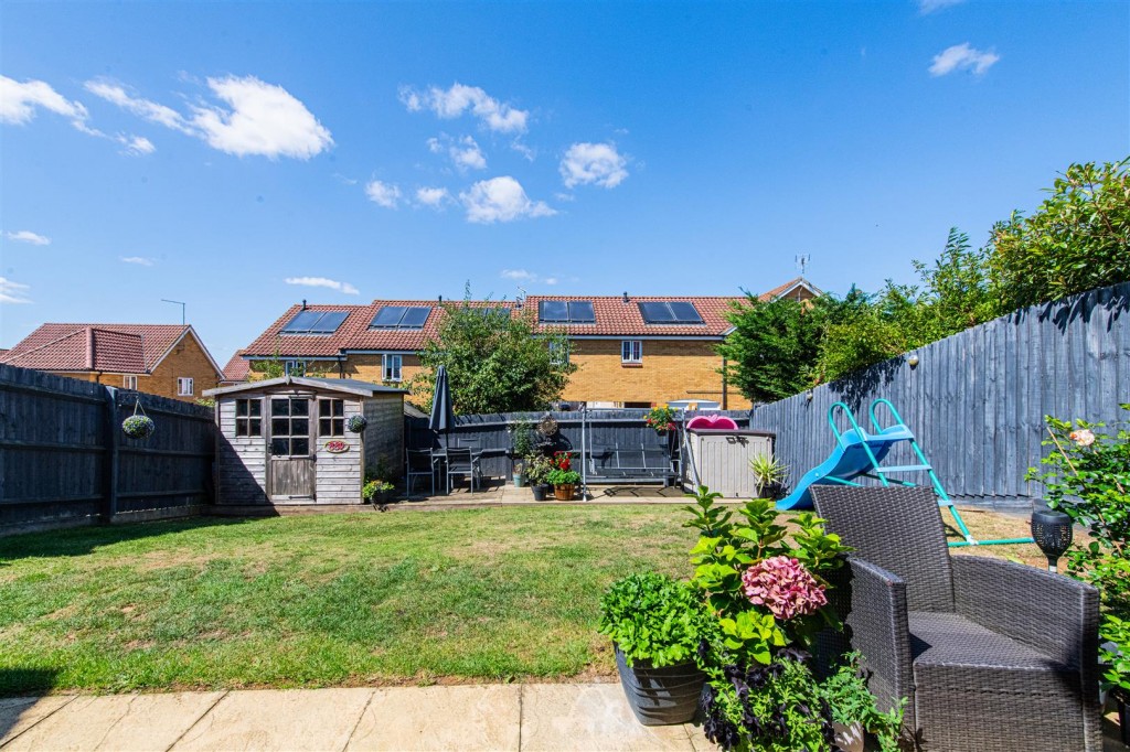 Images for Virginia Crescent, Burton Latimer EAID:oscarjamesapi BID:3