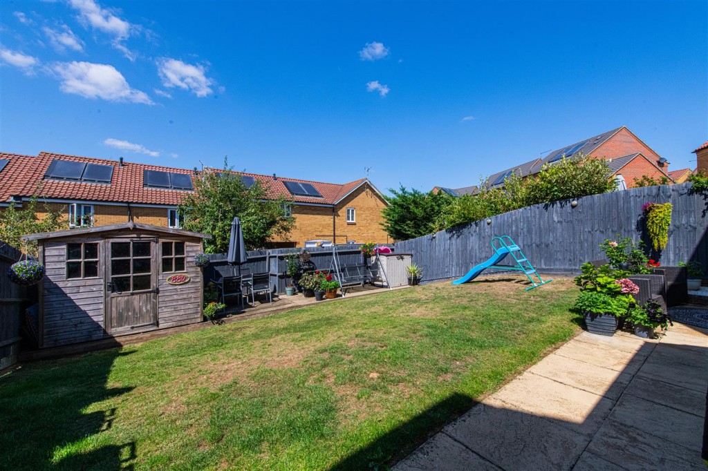 Images for Virginia Crescent, Burton Latimer EAID:oscarjamesapi BID:3