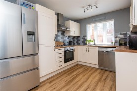 Images for Virginia Crescent, Burton Latimer
