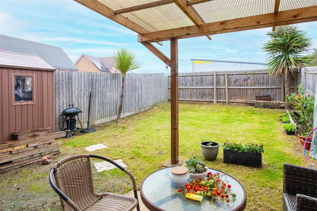 Images for Little Colliers Field, Great Oakley, Corby EAID:oscarjamesapi BID:4