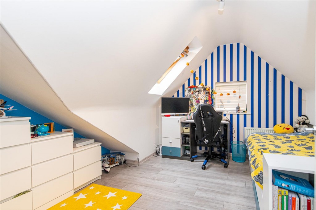 Images for Barra Walk, Corby EAID:oscarjamesapi BID:4