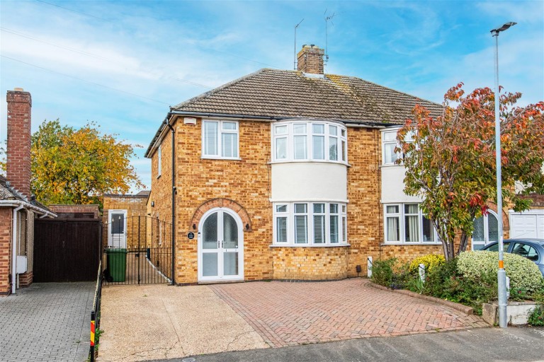 Fourth Avenue, Wellingborough - EAID:oscarjamesapi, BID:6