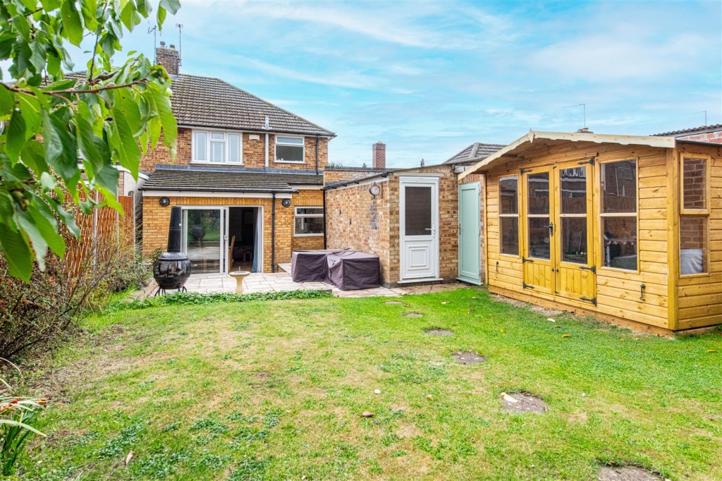 Images for Fourth Avenue, Wellingborough EAID:oscarjamesapi BID:6
