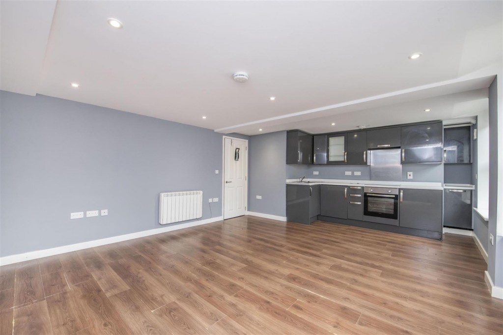 Images for Silver Street, Kettering EAID:oscarjamesapi BID:2