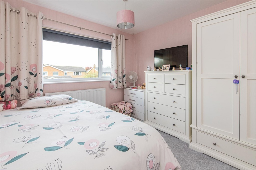 Images for High Street, Kislingbury, Northampton EAID:oscarjamesapi BID:1