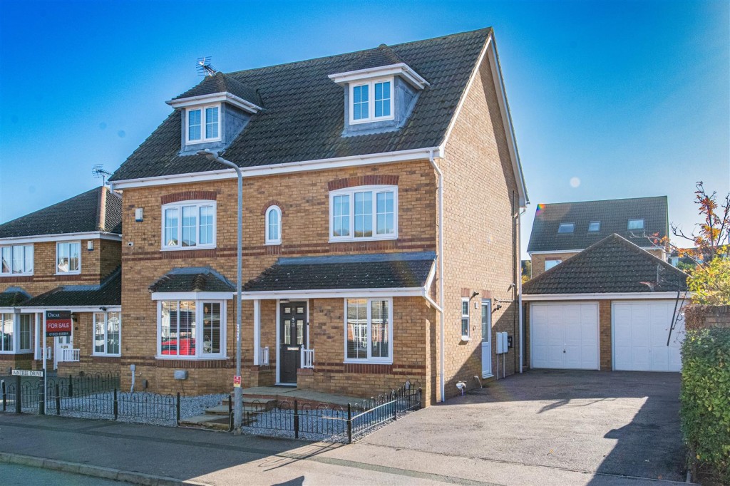 Images for Aintree Drive, Rushden EAID:oscarjamesapi BID:8