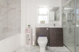 Images for Aintree Drive, Rushden