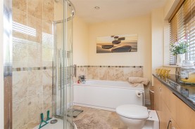 Images for Thruxton Drive, Parklands, Northampton