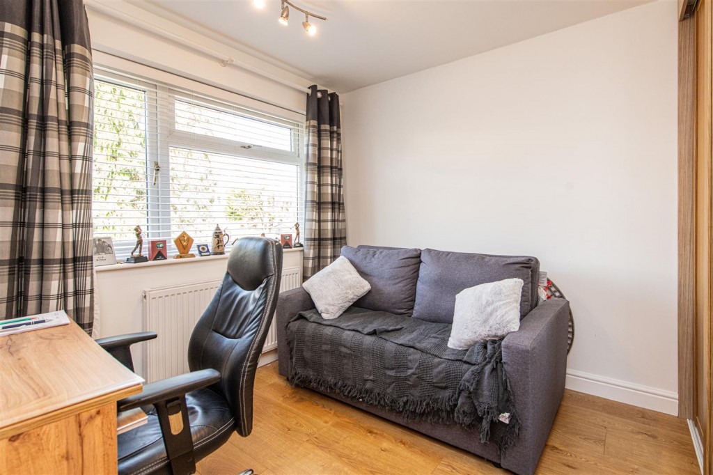 Images for Thruxton Drive, Parklands, Northampton EAID:oscarjamesapi BID:1