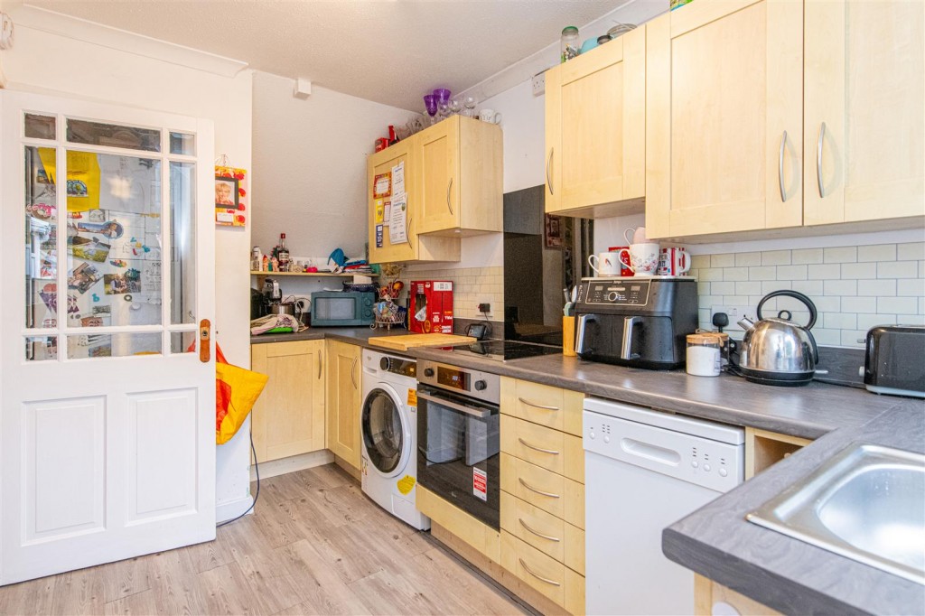 Images for Linden Avenue, Higham Ferrers EAID:oscarjamesapi BID:8